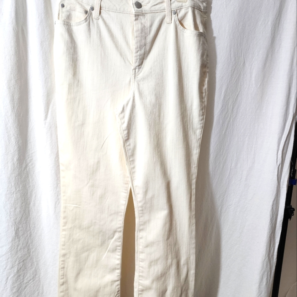 SALE 5 for $55 NINE WEST KICK FLARE Bruched cotton jeans